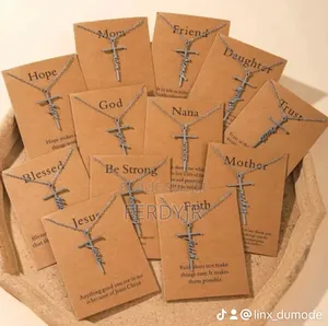 Collier Croix Inoxidable Jésus Love Livraison