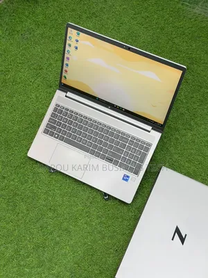 Nouveau Ordinateur portable HP ZBook 15 16GB Intel Core i7 SSD 512GB