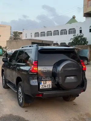Toyota Land Cruiser Prado 2020 Gris