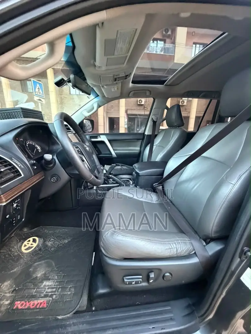 Toyota Land Cruiser Prado 2020 Gris
