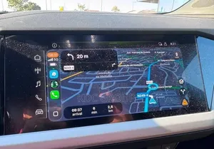 Audi Q4 e-tron 2022 Gris