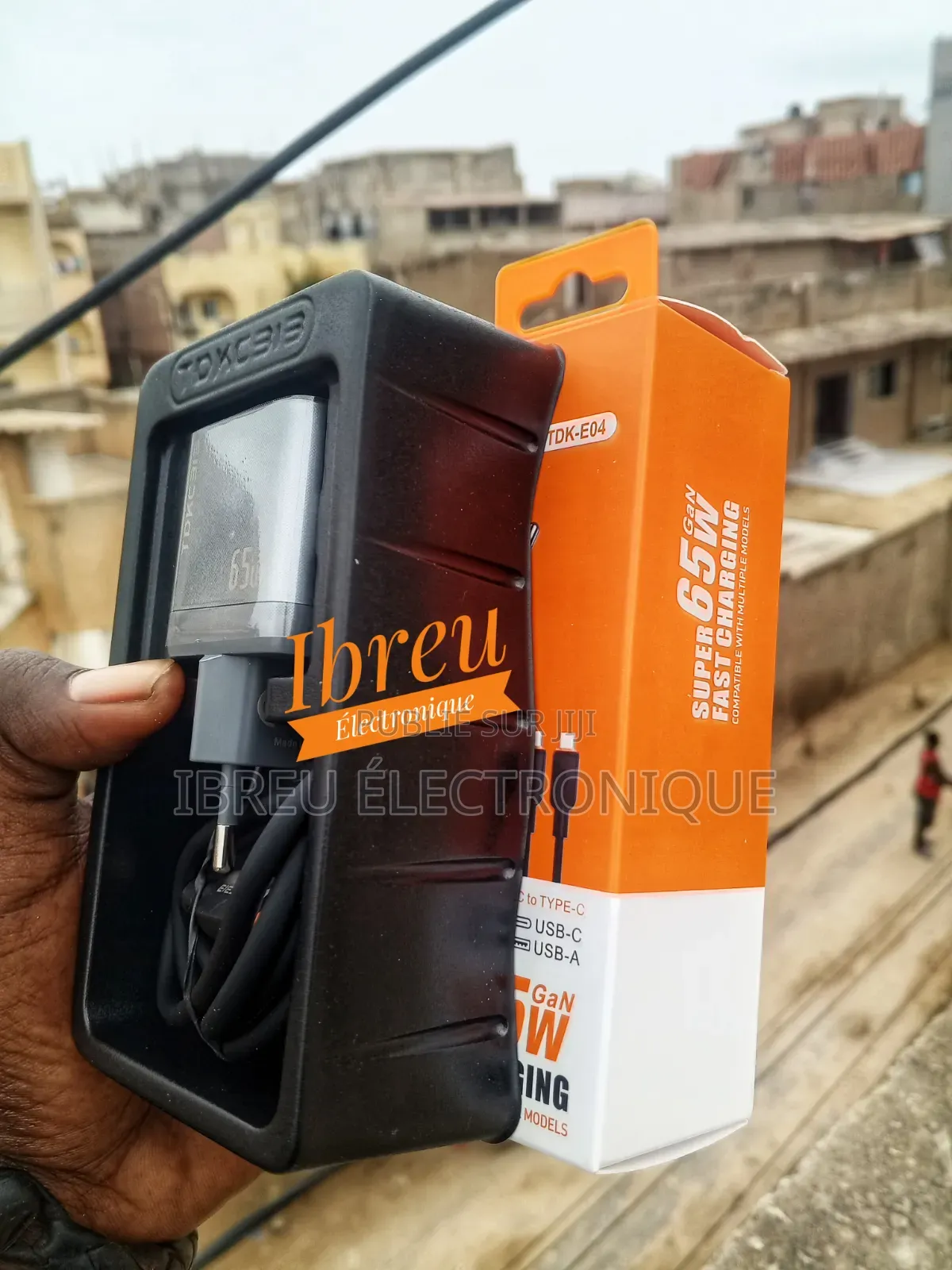  TDK-E04 GaN 65W  Charge Rapide Et Puissante
