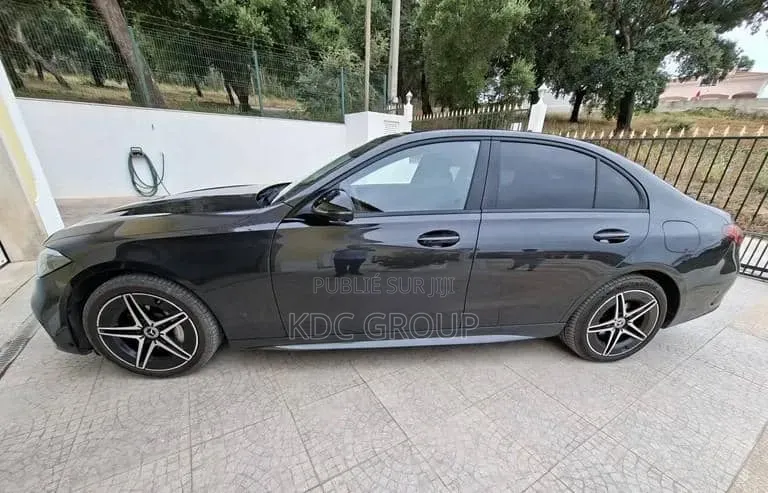 Mercedes-Benz C300 2024 Noir