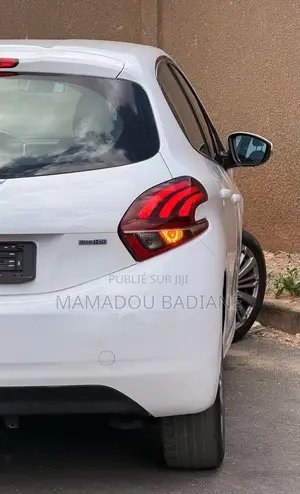Peugeot 208 2016 Blanc