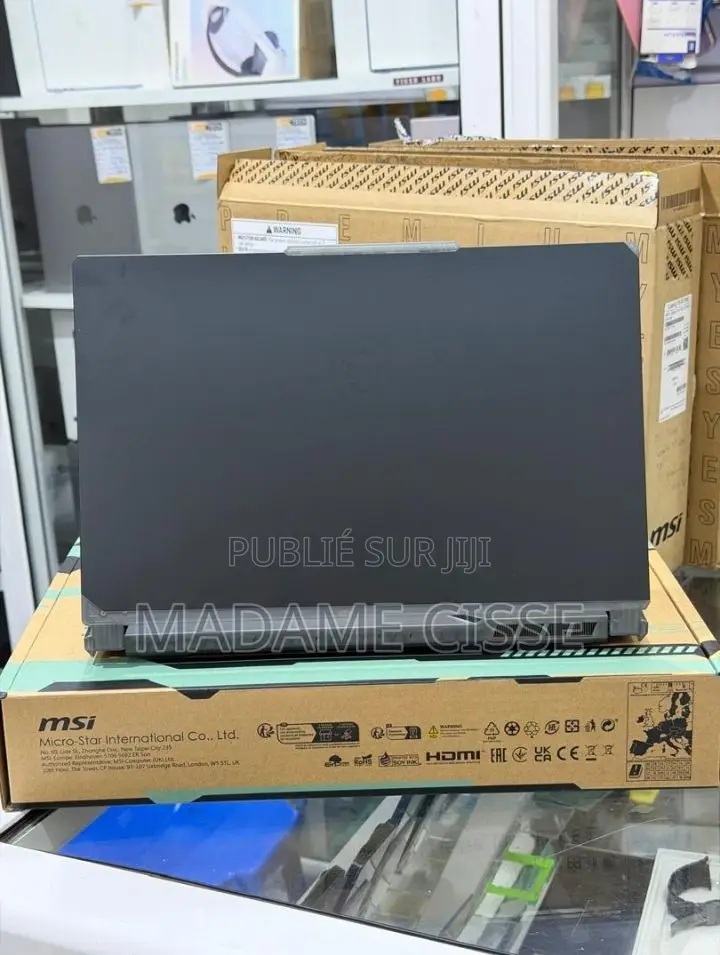 Nouveau Ordinateur portable MSI Cyborg 15 32GB Intel Core i7 SSD 512GB