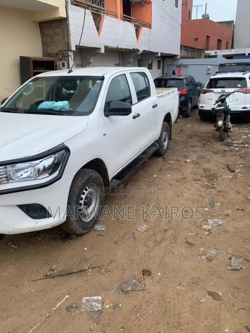 Toyota Hilux 2023 Blanc