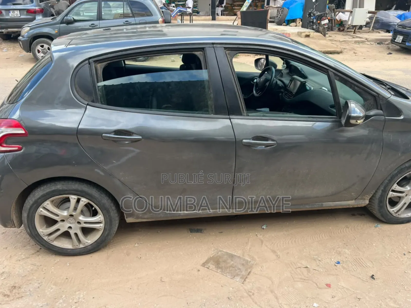Peugeot 208 2013 Gris
