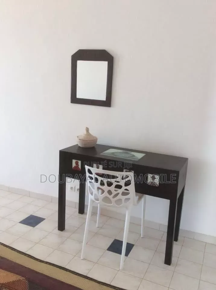 Meublé 6chbre Villa dans Somone, Thiès Sud à Vendre
