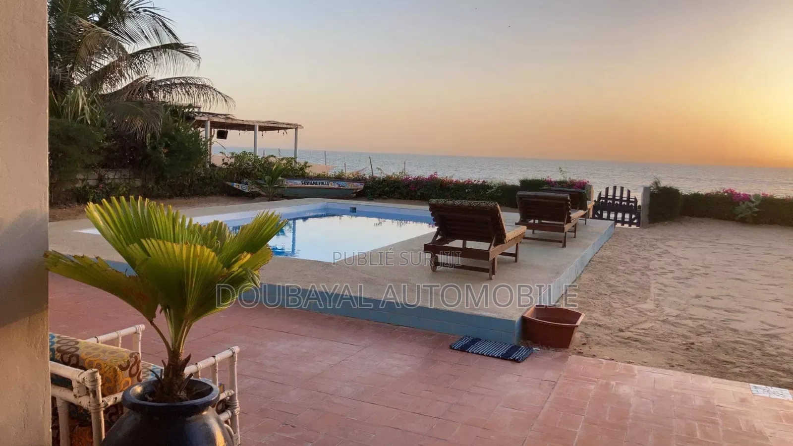 Meublé 6chbre Villa dans Somone, Thiès Sud à Vendre