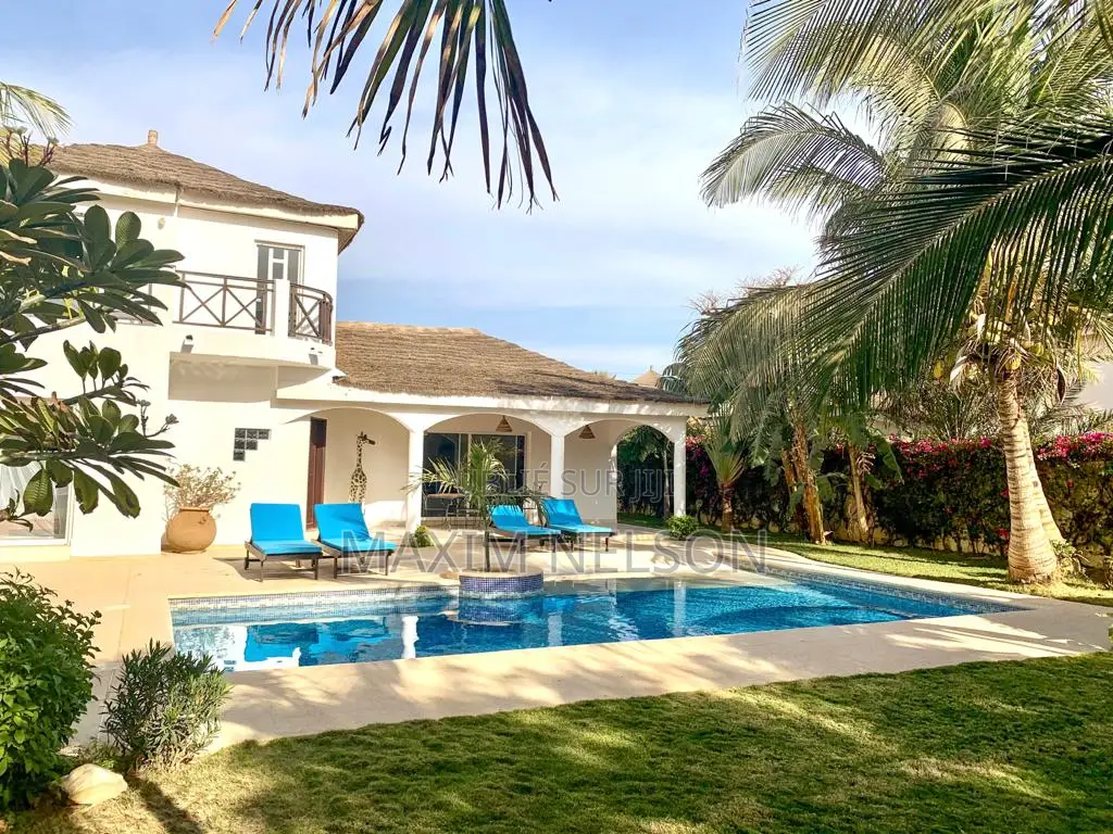 Votre Escapade Privée À Ngaparou : Villa F4 Avec Piscine
