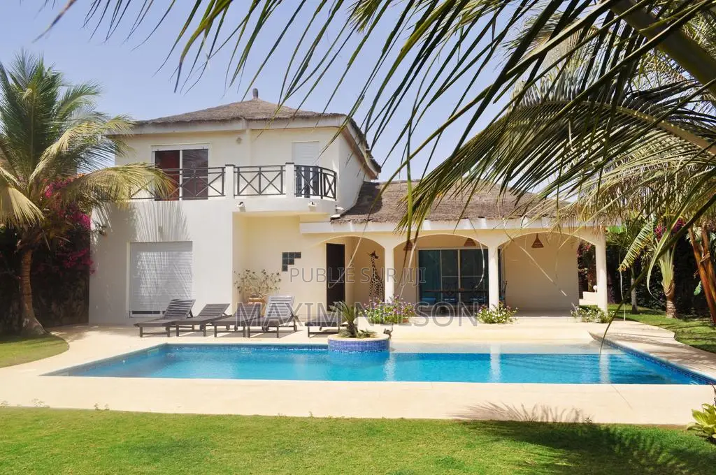 Votre Escapade Privée À Ngaparou : Villa F4 Avec Piscine