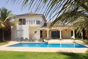 Votre Escapade Privée À Ngaparou : Villa F4 Avec Piscine