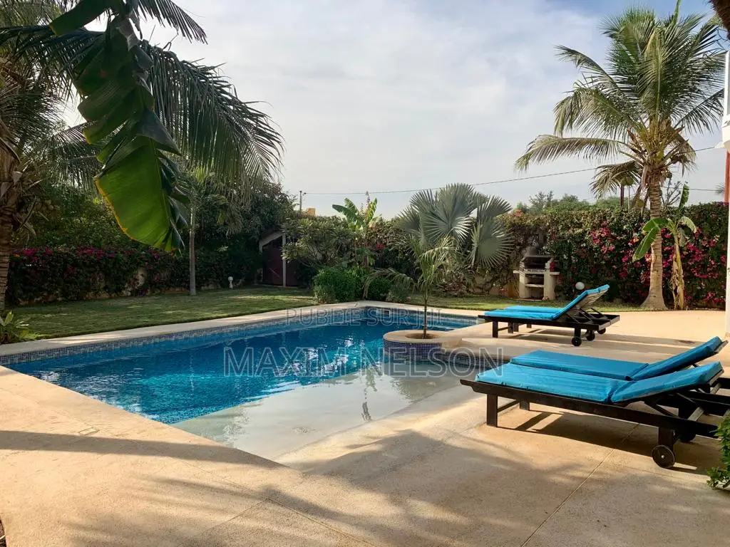 Votre Escapade Privée À Ngaparou : Villa F4 Avec Piscine