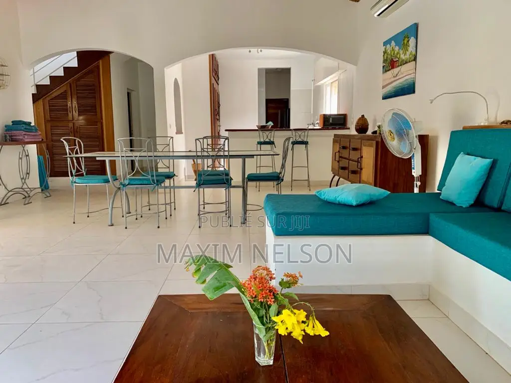 Votre Escapade Privée À Ngaparou : Villa F4 Avec Piscine