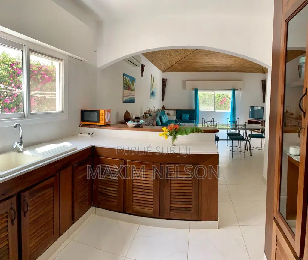 Votre Escapade Privée À Ngaparou : Villa F4 Avec Piscine