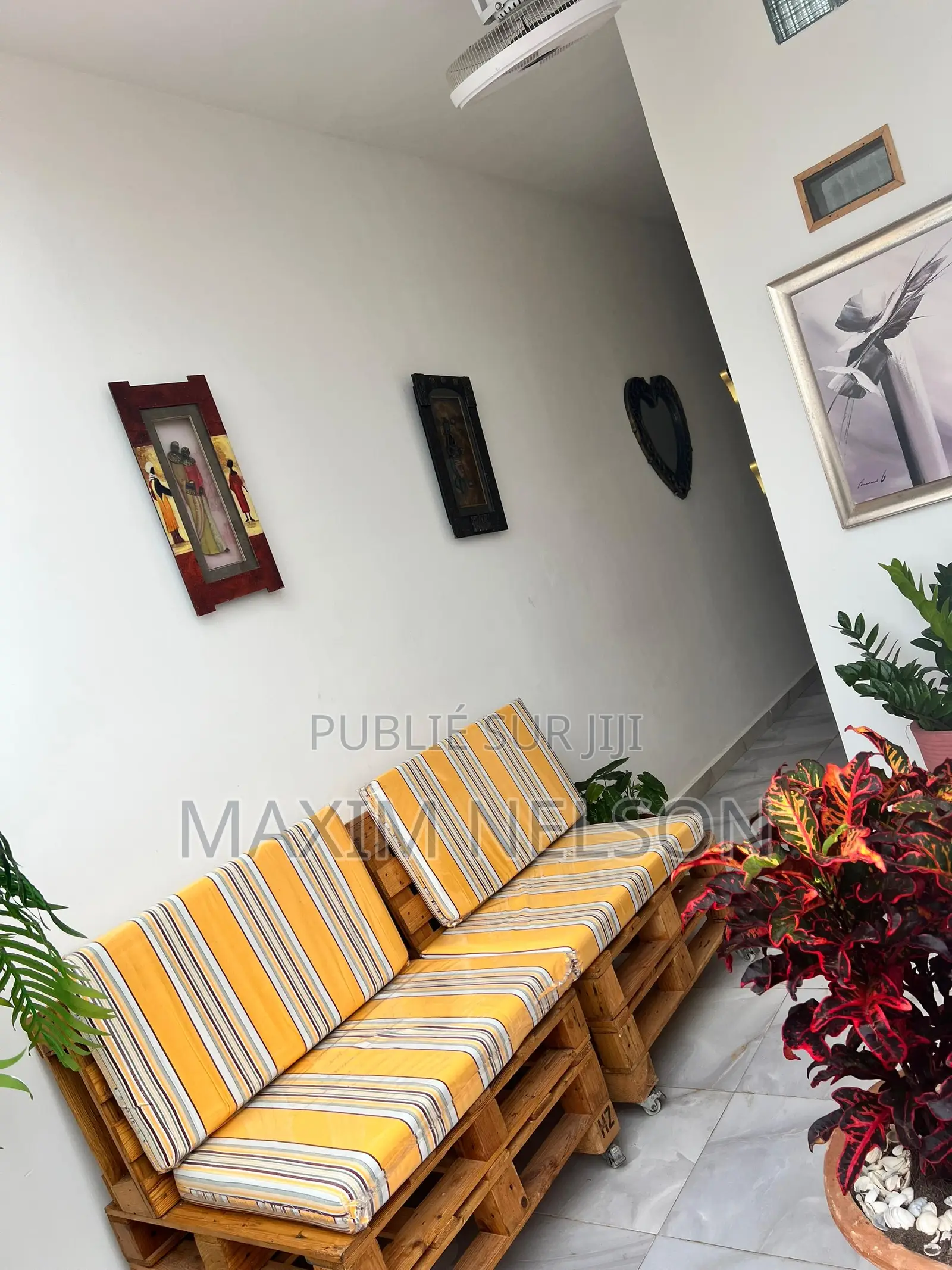 Bel Appartement Meublé F2 À Louer À Yoff-Virage