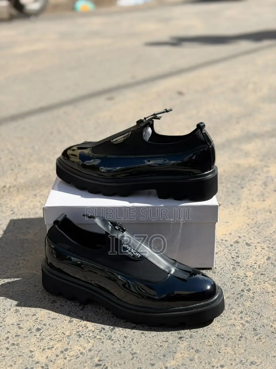 Givenchy Classic
