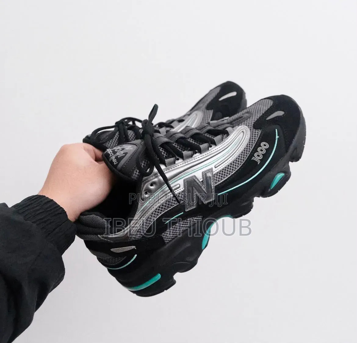 Vêtements De Marque Et Chaussures De Marque