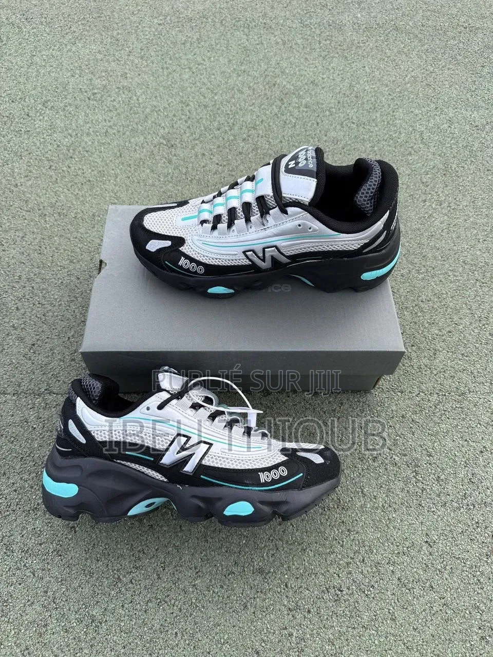 Vêtements De Marque Et Chaussures De Marque