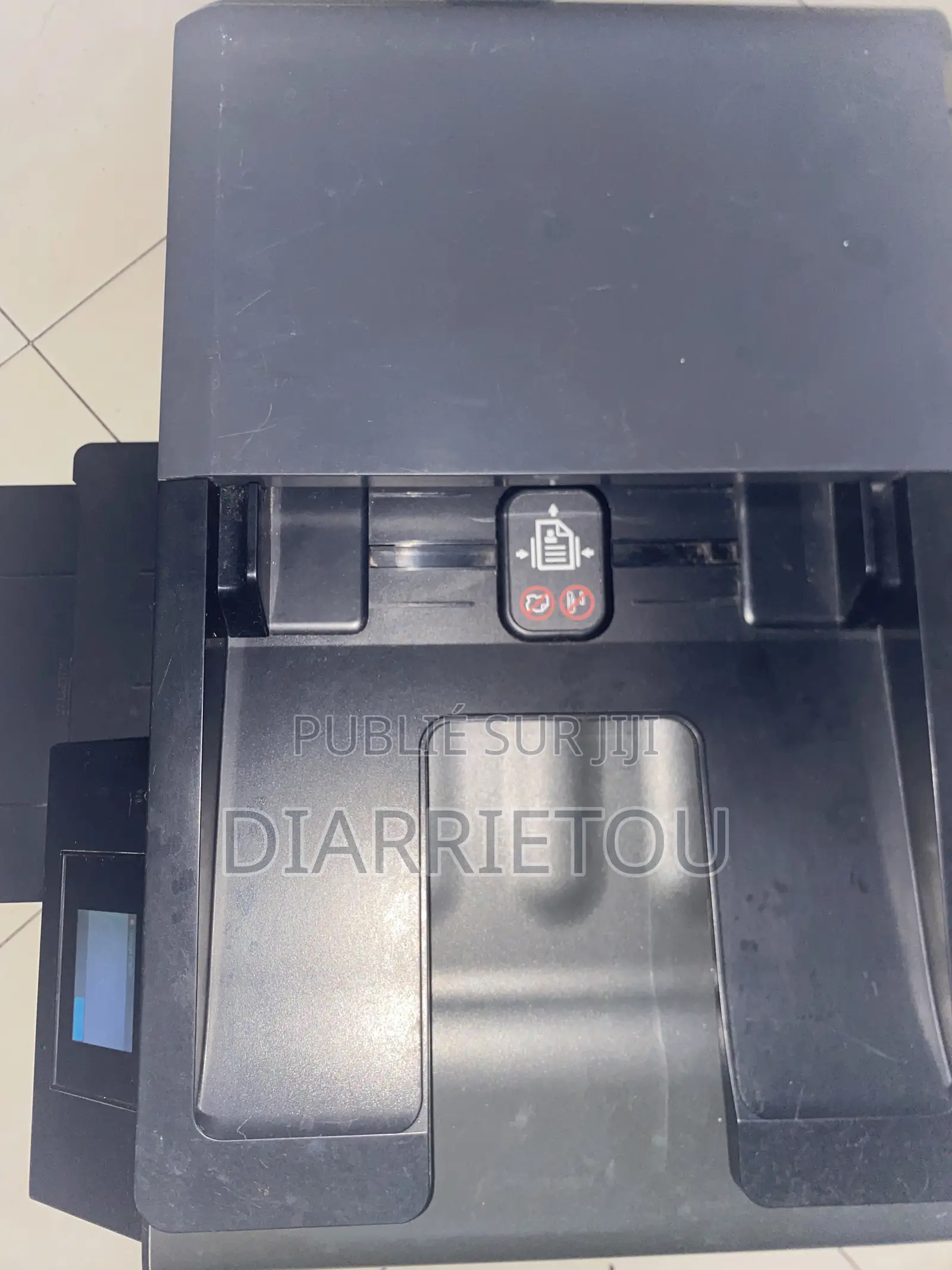 HP OfficeJet Pro 8610 – À Vendre en L’état / Pour Réparation