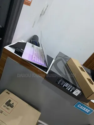 Nouveau Asus ROG Zephyrus G14 16GB AMD Ryzen 9 SSD 1T