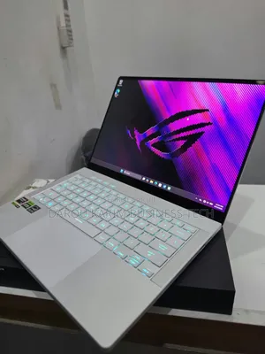 Nouveau Asus ROG Zephyrus G14 16GB AMD Ryzen 9 SSD 1T