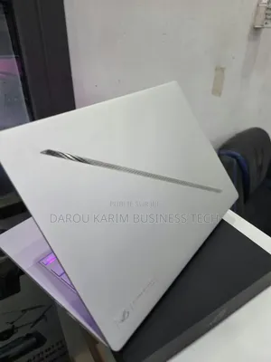 Nouveau Asus ROG Zephyrus G14 16GB AMD Ryzen 9 SSD 1T