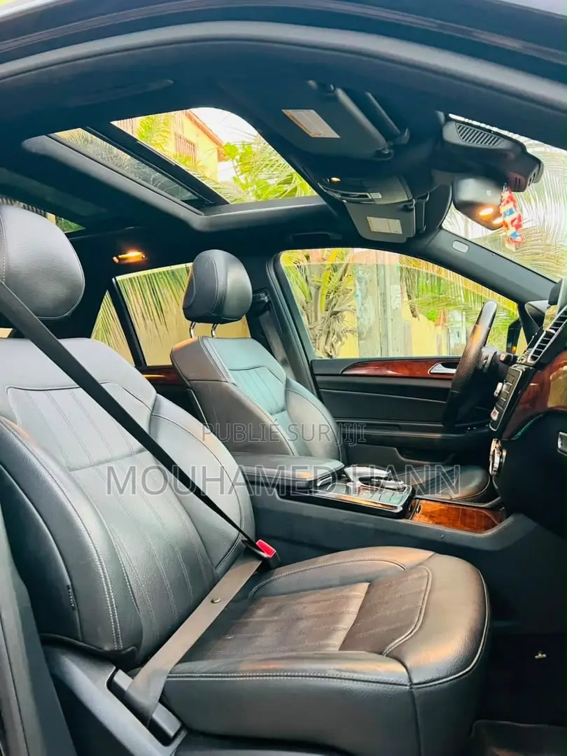 Mercedes-Benz GLE-Class GLE 400 4MATIC 2017 Noir