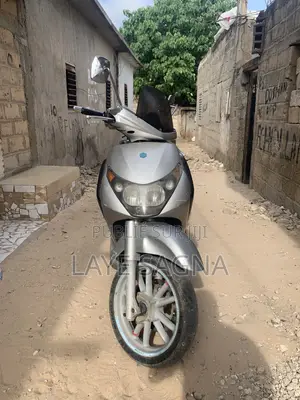 Piaggio Trotinette 2021 Gris
