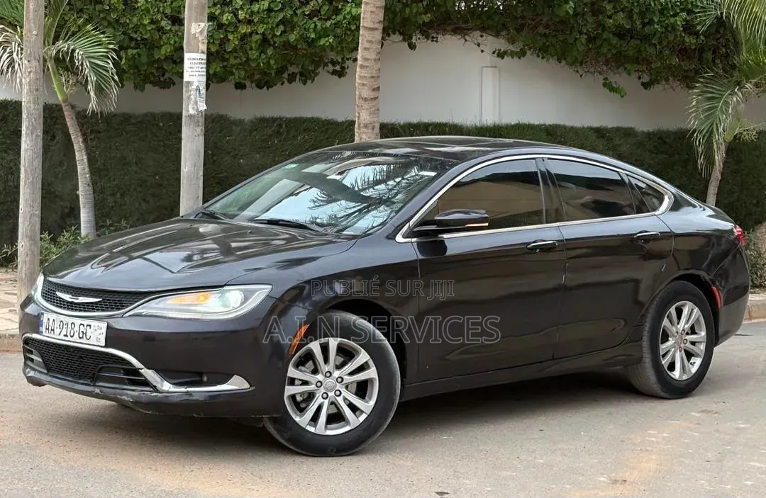Chrysler 200 2015 Noir