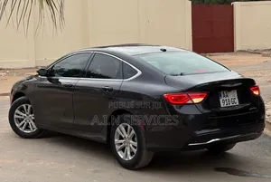 Chrysler 200 2015 Noir