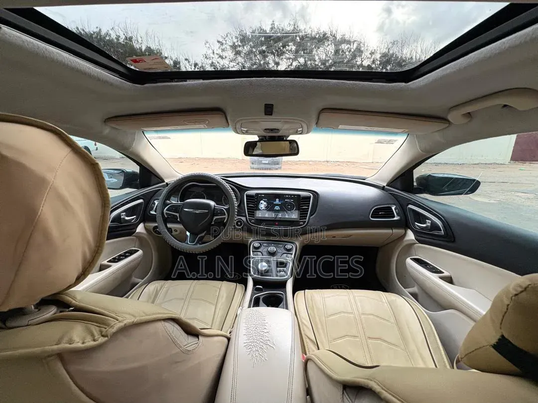 Chrysler 200 2015 Noir