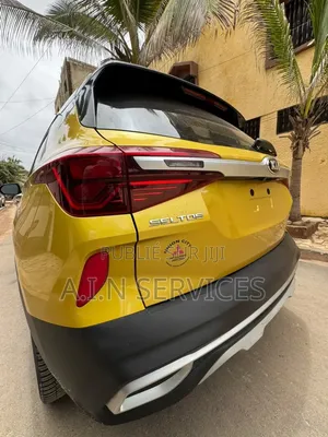 Kia Seltos 2021 Jaune