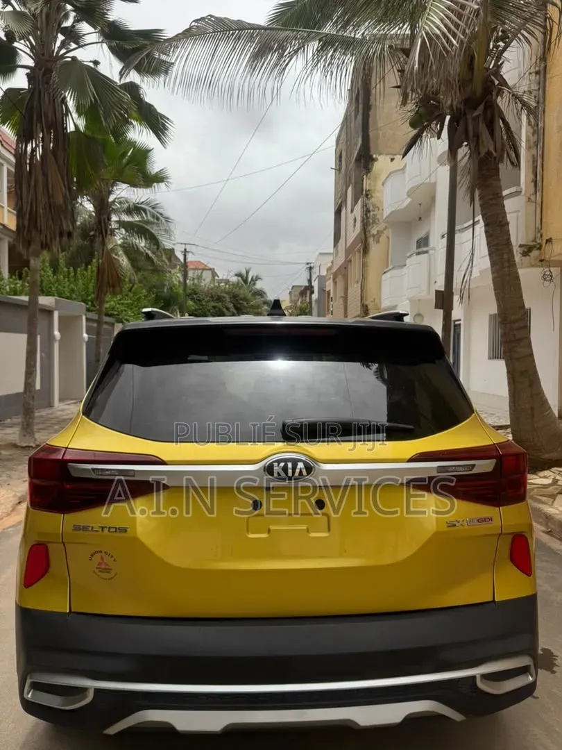 Kia Seltos 2021 Jaune