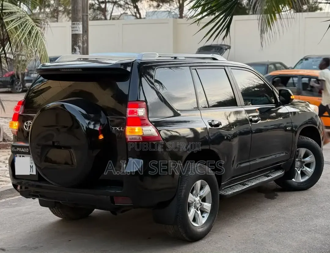 Toyota Land Cruiser Prado 2017 Noir