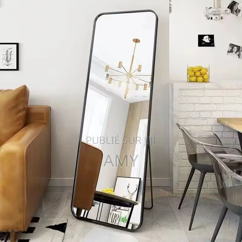 Miroir Sur Pied