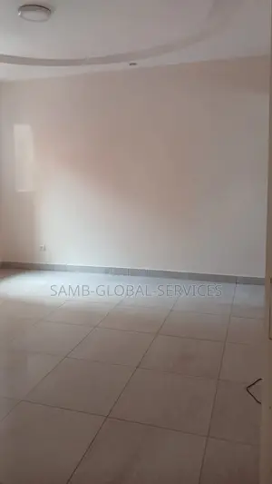 2chbre Appartement dans Yoff à Louer