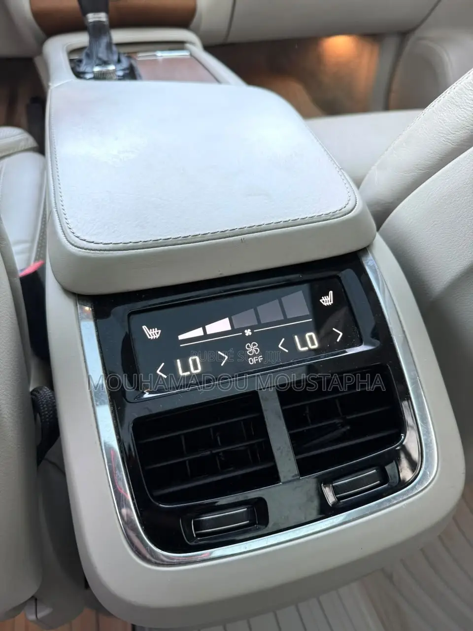 Volvo XC90 T6 Inscription AWD (2.0L 4cyl 8A) 2016 Argenté