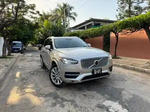 Volvo XC90 T6 Inscription AWD (2.0L 4cyl 8A) 2016 Argenté