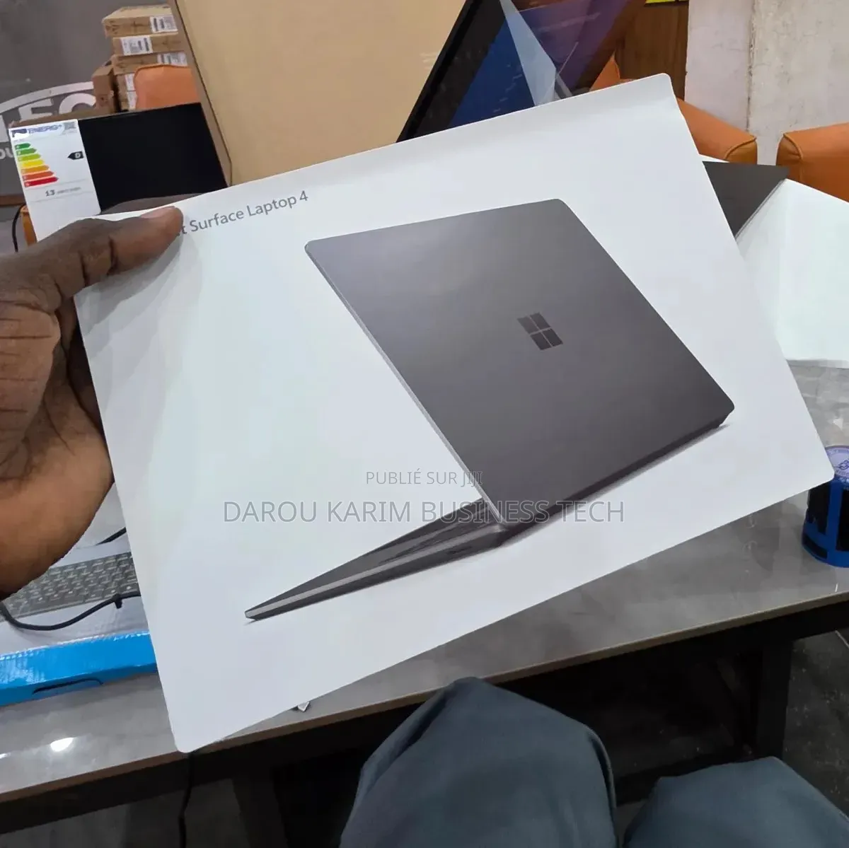Nouveau Microsoft Surface Laptop 4 16GB AMD Ryzen 5 SSD 256GB