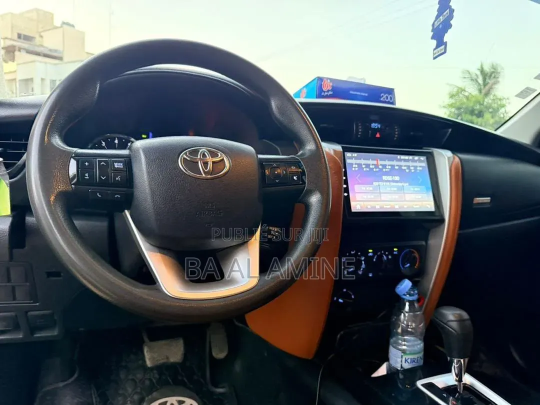 Toyota Fortuner 2020 Blanc