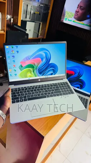 Nouveau Ordinateur portable HP 255 G8 8GB Intel Core i5 SSD 512GB
