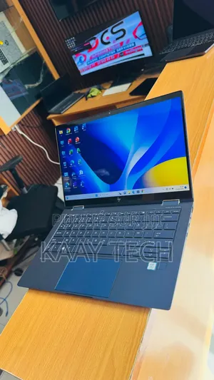 Nouveau HP Elite Dragonfly G3 16GB Intel Core i5 SSD 256GB