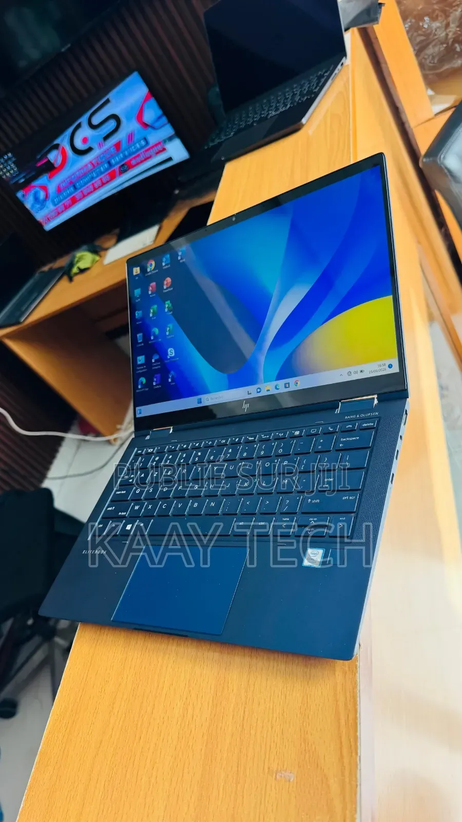 Nouveau HP Elite Dragonfly G3 16GB Intel Core i5 SSD 256GB