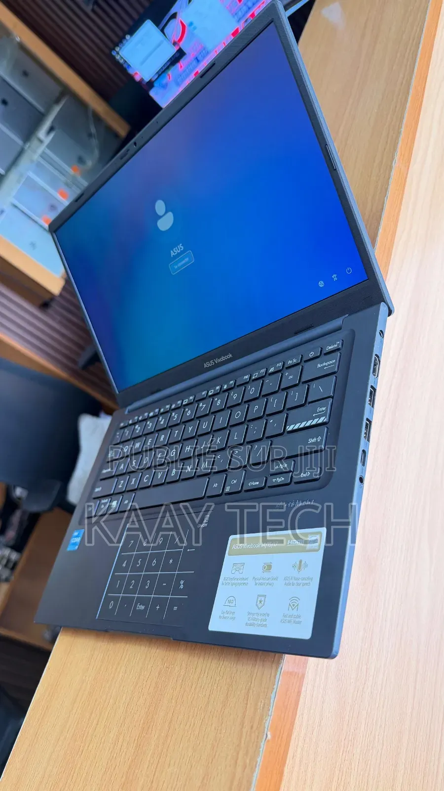 Nouveau Asus Vivobook 14 OLED 16GB Intel Core i3 SSD 256GB