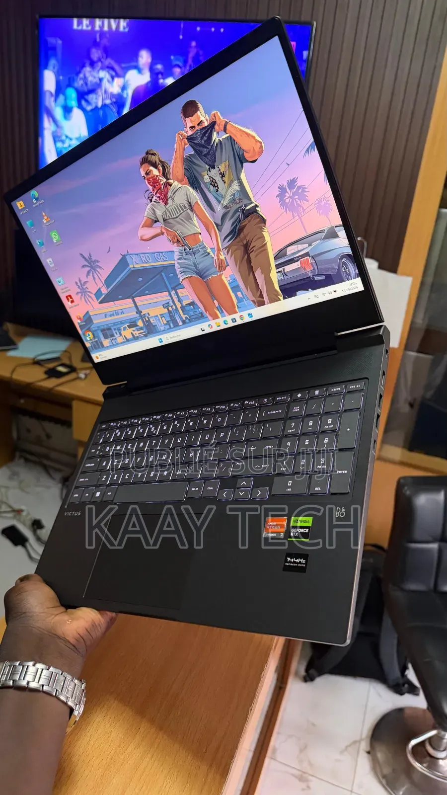 Nouveau Ordinateur portable HP Victus 16 32GB AMD Ryzen 7 SSD 512GB