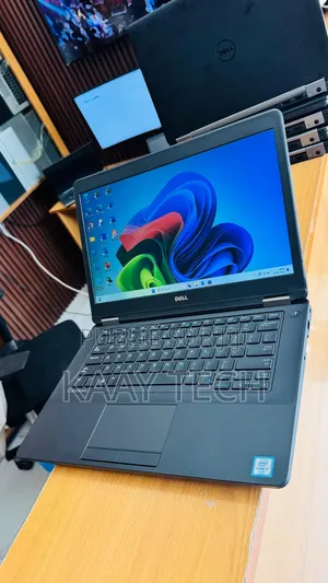 Ordinateur portable Dell Latitude 14 E5470 8GB Intel Core i7 SSD 256GB