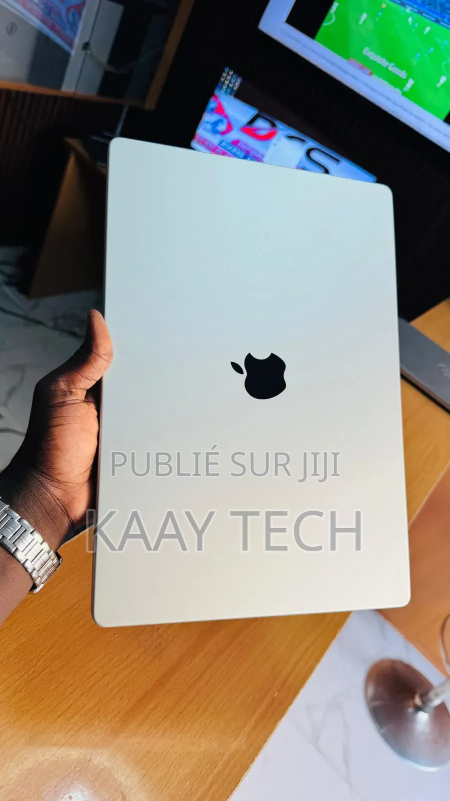 Nouveau Apple MacBook Pro 2021 M1 Max 16GB Apple M1 Pro SSD 512GB