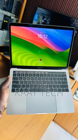 Ordinateur portable Apple MacBook Pro 2019 16GB Intel Core i7 SSD 512GB