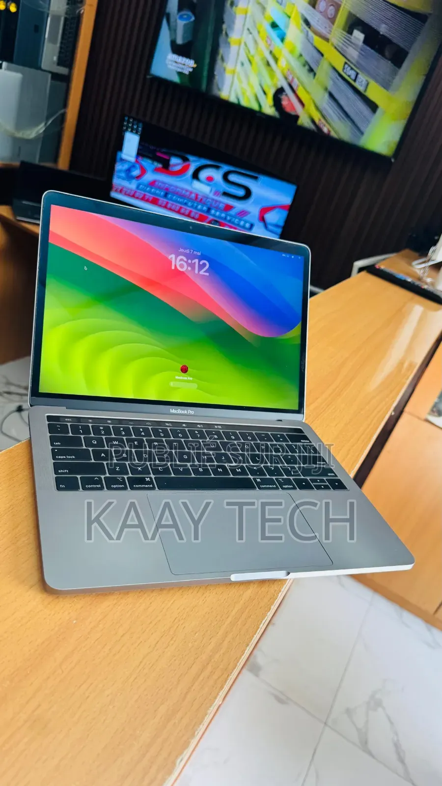 Ordinateur portable Apple MacBook Pro 2019 16GB Intel Core i7 SSD 512GB